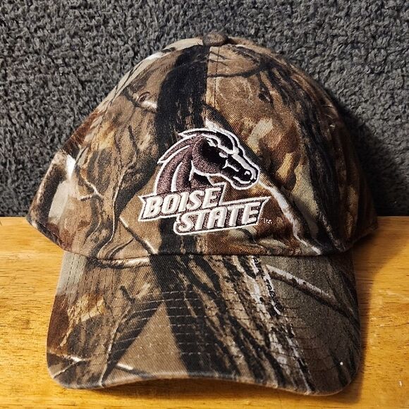 Nike Other - Nike Team Boise State Broncos Camouflage Sliderback Hat